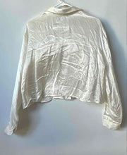 Load image into Gallery viewer, Zara Womens White Long Sleeve Collared Cropped Button-Up Shirt Size Medium
