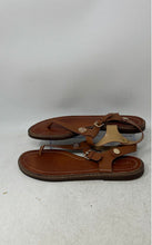 Load image into Gallery viewer, Tommy Hilfiger Womens Bennia Brown Faux Leather Buckle Thong Sandals Size 10 M
