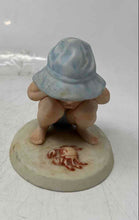 Load image into Gallery viewer, Squatting Beach Buddies A Child's World 11052 Collectible Decor Figurine
