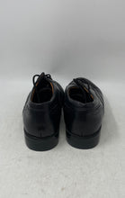Load image into Gallery viewer, Clarks Mens Black Leather Wingtip Round Toe Brogue Dress Shoes Size 7.5
