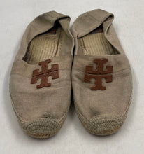 Load image into Gallery viewer, Authentic Tory Burch Womens Weston Beige Flat Espadrille Shoes Size 10 M Damaged
