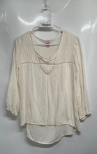 Load image into Gallery viewer, Mossimo Supply Co. Womens Cream 3/4 Sleeve Pullover Tunic Blouse Top Size Small
