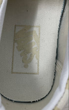 Load image into Gallery viewer, Vans Unisex Classic White Beige Low Top Slip-On Sneaker Shoes Size M 5.5 W 7

