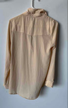 Load image into Gallery viewer, Forever 21 Womens Peach Pockets Collared Long Sleeve Button-Up Shirt Size S
