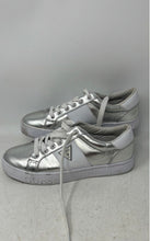 Load image into Gallery viewer, Guess Womens Astray Silver White Low Top Lace-Up Sneaker Shoes Size 8.5M
