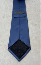 Load image into Gallery viewer, Perry Ellis Mens Blue Striped Keeper Loop Adjustable Formal Pointed Tie
