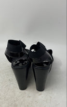Load image into Gallery viewer, Charles By Charles David Womens Black Wedge Heel Platform Sandals Size 7.5M
