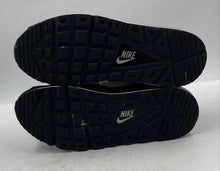 Load image into Gallery viewer, Authentic Nike Womens Air Max Command Black White Sneaker Shoes Size 9.5 Stained
