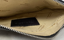 Load image into Gallery viewer, I Medici Firenze Womens Black Leather Front Pocket Zipper Wristlet Wallet
