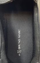 Load image into Gallery viewer, Bruno Marc Boys Black Leather Moc Toe Slip-On Loafer Shoes Size 6
