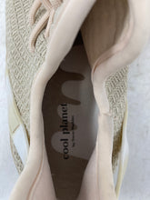 Load image into Gallery viewer, Cool Planet By Steve Madden Womens Cannyon CANN01J2 Beige Sneaker Shoes Sz 7.5 M
