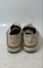 Load image into Gallery viewer, Zara Basic Womens Beige Patent Leather Wingtip Platform Oxford Shoes Size EUR 38
