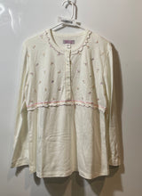 Load image into Gallery viewer, Schweitzer Linen Womens Beige Floral Embroidered Nightwear Sleep Shirt Size M
