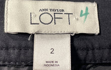 Load image into Gallery viewer, Ann Taylor Loft Womens Black Flat Front Back Zip Straight &amp; Pencil Skirt Size 2
