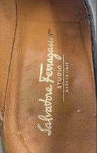 Load image into Gallery viewer, Authentic Salvatore Ferragamo Mens Black Leather Loafer Shoes Size 9 3E Damaged
