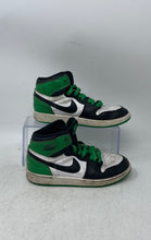 Load image into Gallery viewer, Nike Kids Air Jordan 1 Retro High OG White Green Black Sneaker Shoes Size 1.5Y

