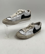 Load image into Gallery viewer, Nike Womens Blazer Low 77 DQ1470-101 White Leather Lace-Up Sneaker Shoes Size 7
