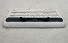 Load image into Gallery viewer, Samsung Clavier ECR-K18AWEBXAR White Wireless Keyboard Dock Not Tested
