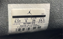 Load image into Gallery viewer, Authentic Nike Kids Jordan 6 Retro Blue Black Sneaker Shoes Size 6.5Y Worn
