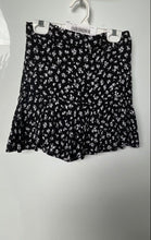 Load image into Gallery viewer, Zara Womens Black Floral Printed Ruffled Side Zipper Short Mini Skirt Size XS
