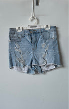 Load image into Gallery viewer, Guess Womens Blue Light-Wash Distressed Denim Raw Hem Cut-Off Shorts Size 26
