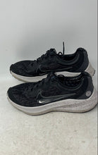 Load image into Gallery viewer, Nike Womens Zoom Winflo 8 Shield DC3730-001 Black Lace-Up Sneaker Shoes Size 10
