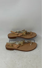 Load image into Gallery viewer, Taj By Sabrina Grippi Womens Brown Star Embossed Open Toe Thong Sandals Size 36
