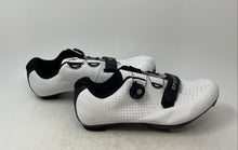 Load image into Gallery viewer, Speed Unisex White Black Drawstring 3 Bolt Low Top Cycling Shoes Size EUR 43

