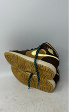 Load image into Gallery viewer, Nike Kids Air Jordan 1 Mid SE DZ6335-200 Brown Suede Basketball Shoes Size 4.5Y
