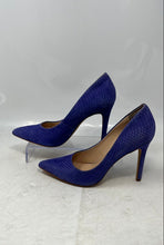 Load image into Gallery viewer, Vince Camuto Womens Kain VC-KAIN Purple High Stiletto Pump Heels Size 8 M
