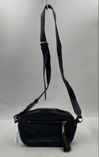 Load image into Gallery viewer, Authentic Marc Jacobs New York Womens Black Leather Crossbody Bag Worn

