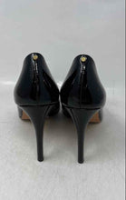 Load image into Gallery viewer, Ted Baker Womens Black Pointed Toe Slip-On Pump Heels Size 39
