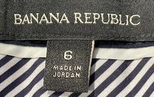 Load image into Gallery viewer, Banana Republic Womens Blue Printed Flat Front Slash Pocket Dress Pants Size 6
