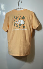 Load image into Gallery viewer, The North Face Womens Pale Peach Short Sleeve Crew-Neck Pullover T-Shirt Size M
