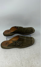 Load image into Gallery viewer, Nurture Womens Green Leather Slip-On Square Toe Bow Mule Sandals Size 7.5M
