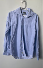 Load image into Gallery viewer, Michael Kors Mens Blue Geometric Print Slim Fit Dress Shirt Size M 15.5 34/35
