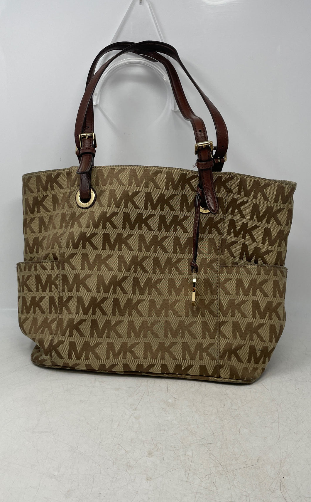 Michael Kors Womens Brown Monogram Print Charm Bottom Studs Shoulder Bag