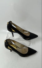 Load image into Gallery viewer, Michael Kors Womens Hamilton Black Leather Pointed Toe Pump Heels Size 6 M

