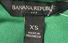 Load image into Gallery viewer, Banana Republic Womens Green Sleeveless V-Neck Tiered Fit &amp; Flare Dress Size XS
