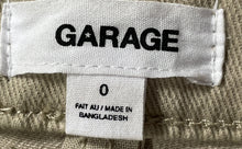 Load image into Gallery viewer, Garage Womens Khaki Flat Front Pockets Straight Leg Cargo Pants Size 0
