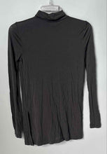 Load image into Gallery viewer, J.Crew Womens Gray Long Sleeve Turtleneck Blouse Top Size XXS
