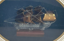 Load image into Gallery viewer, Nina 1492 Cutty Sark Glass Made Boat Clipper Nautical Shadow Box Collectible
