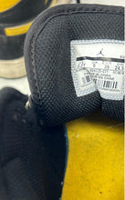 Load image into Gallery viewer, Nike Boys Air Jordan 1 Mid 554725-071 Yellow Black Sneakers Shoes Sz 6.5Y Dirty
