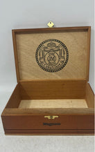 Load image into Gallery viewer, Jose Marti Brown Wooden Collectible Tobacciana Cigar Box

