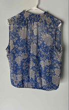 Load image into Gallery viewer, Express Womens Light Blue White Floral Sleeveless Mock Neck Blouse Top Size L
