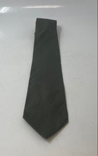 Load image into Gallery viewer, DKNY Mens Green Printed Silk Adjustable Formal Pointed Tie
