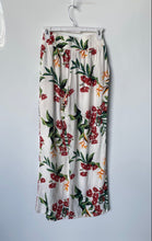 Load image into Gallery viewer, Guess Womens Multicolor Floral Flat Front Belted Wide-Leg Pants Size Medium
