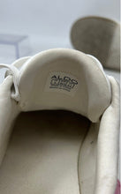 Load image into Gallery viewer, Aldo Womens Eloria White Pink Low Top Lace-Up Sneaker Shoes Size 8

