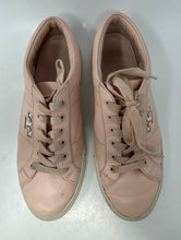 Load image into Gallery viewer, Authentic Tory Burch Womens Pink Leather Lace-Up Sneaker Shoes Size 9M Damaged
