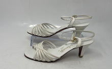 Load image into Gallery viewer, Amalfi By Rangoni Womens White Open Toe Strappy Sandals Shoes Size 6.5M
